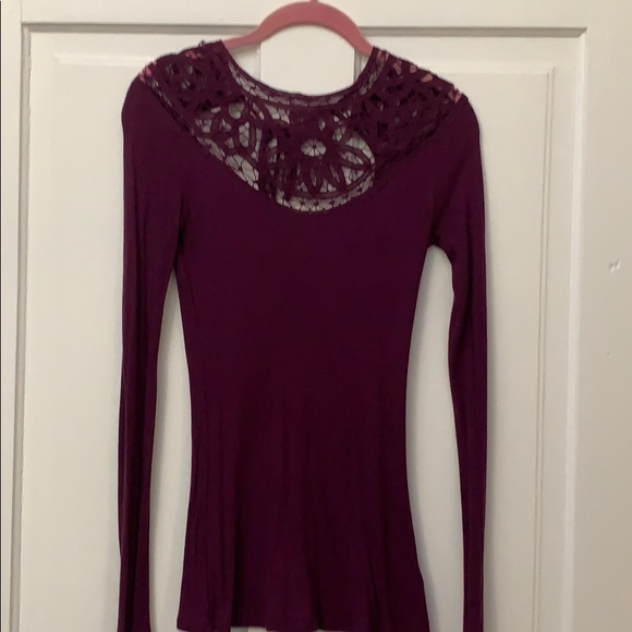Jessica Simpson Purple Long Sleeve Lace Top - Picture 1 of 3